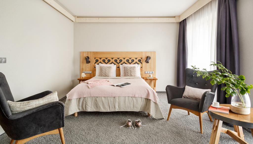 Standard Double Room,327413146:JPEG