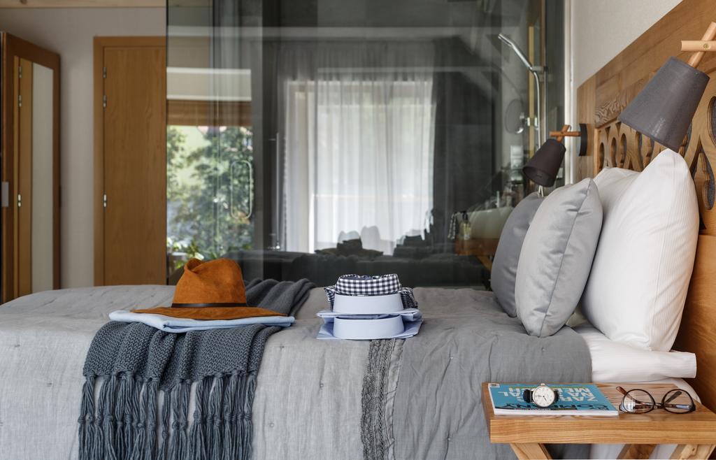 Premium Double Room with Mountain View,327413140:JPEG